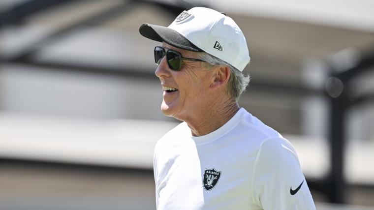 Raiders puzzling offensive line shuffle takes another weird turn