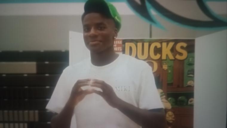 Top Texas 2026 high school football standout chooses Oregon