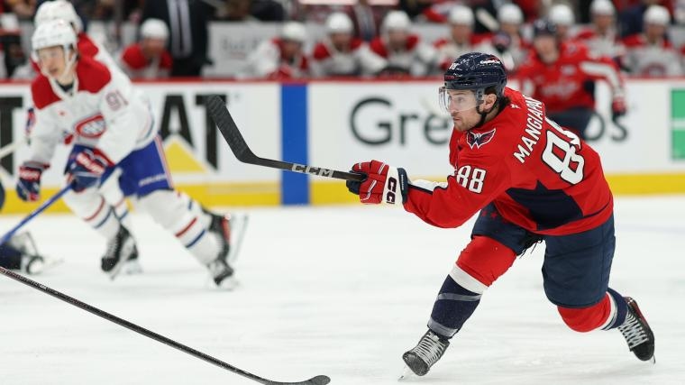 Oilers swipe Capitals' star with $7.2 million contract in free agency