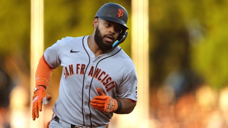 Giants' Heliot Ramos hit the ball twice on one RBI swing