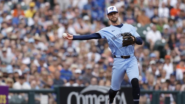Blue Jays benefit from one of worst ball-strike calls by an umpire ever