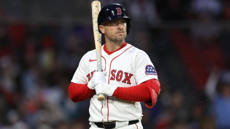 Tigers get positive update on Alex Bregman's free agent status