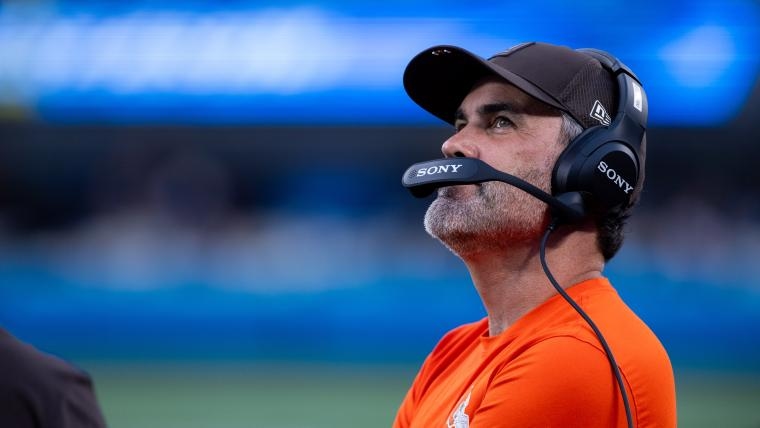 Browns coach has oddest timeline on when he'll reveal Week 1 QB starter