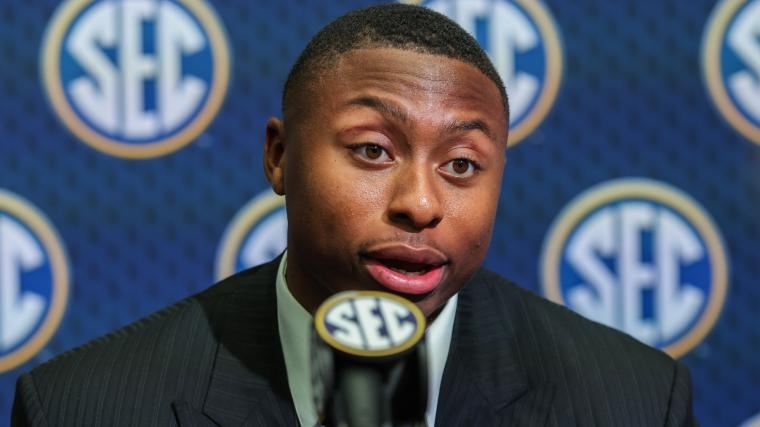 Florida's DJ Lagway gets concerning injury update ahead of camp