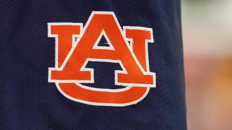 Auburn just pulled the most Alabama move ever by claiming USC's 2004 national championship