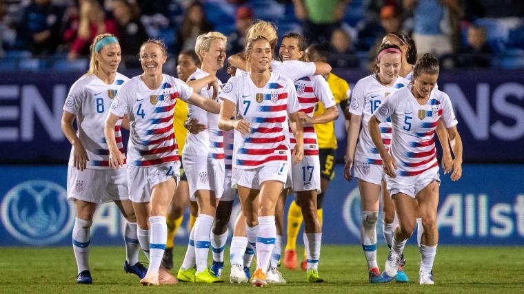 USWNT legend retires after awful knee injury