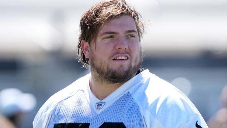 Raiders beat writer explains possible reason behind Las Vegas' unexpected offensive line shuffle