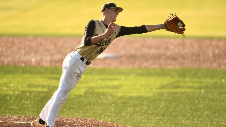 Rangers choose high-upside 2-way player in MLB Draft