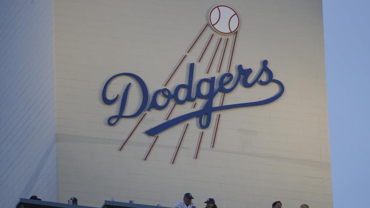 Cardinals trade idea sends two-time All-Star closer to Dodgers