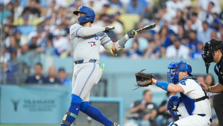 Blue Jays' Bo Bichette gets $200 million contract update ahead of free agency