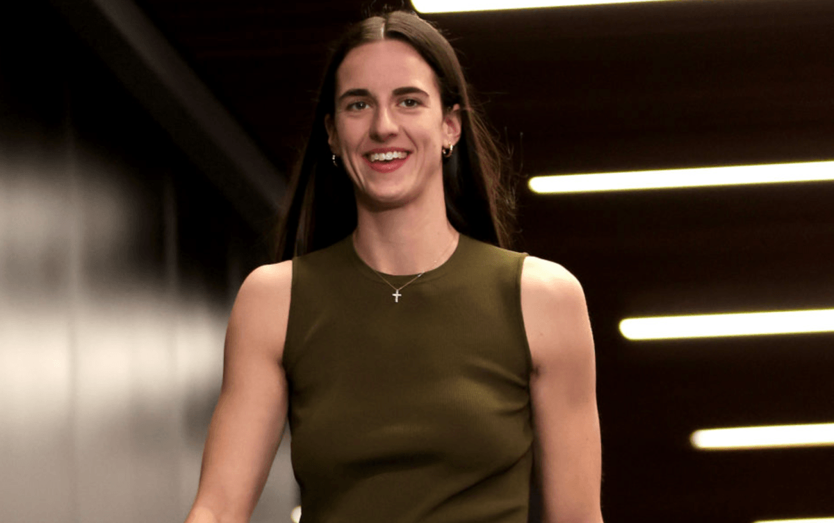 Caitlin Clark Turns Heads With Pregame Outfit On Thursday
