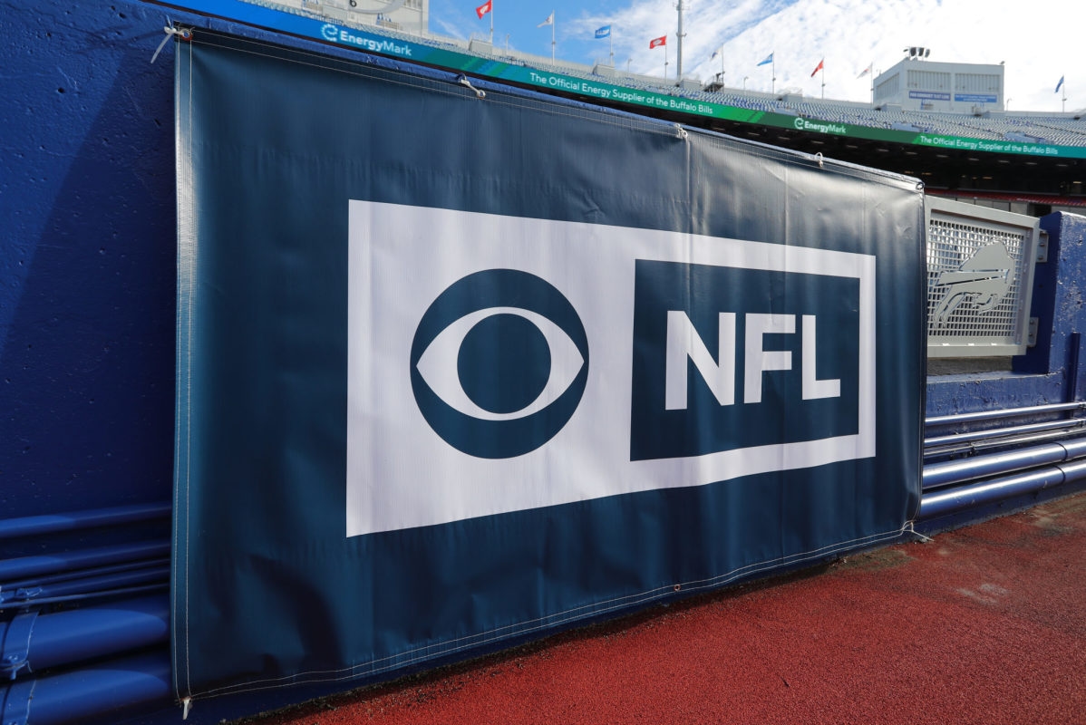 CBS Quietly Removes Former NFL Star From 2025 Broadcast Crew