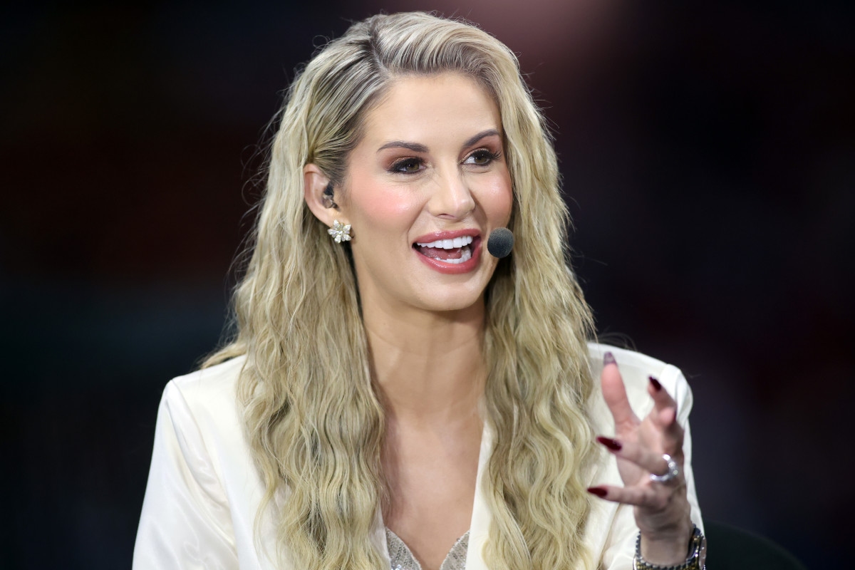 ESPN's Laura Rutledge Wows Fans With 'NFL Live' Outfit