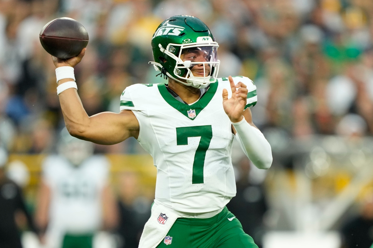 Giants Star's Brutal Assessment Of Justin Fields Has Fans' Attention