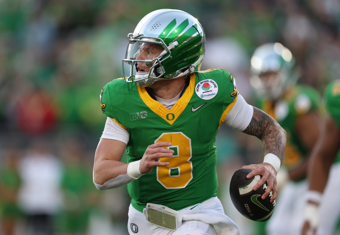 ESPN Reveals Top 11 College Football Helmets, Fans Debate Their Favorites