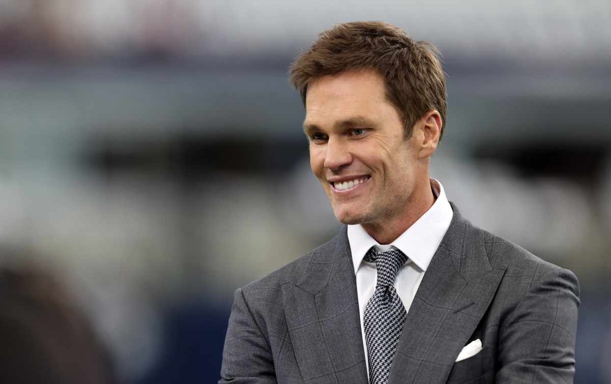 FOX Facing Pressure From NFL Fans To Remove Tom Brady Before Week 1