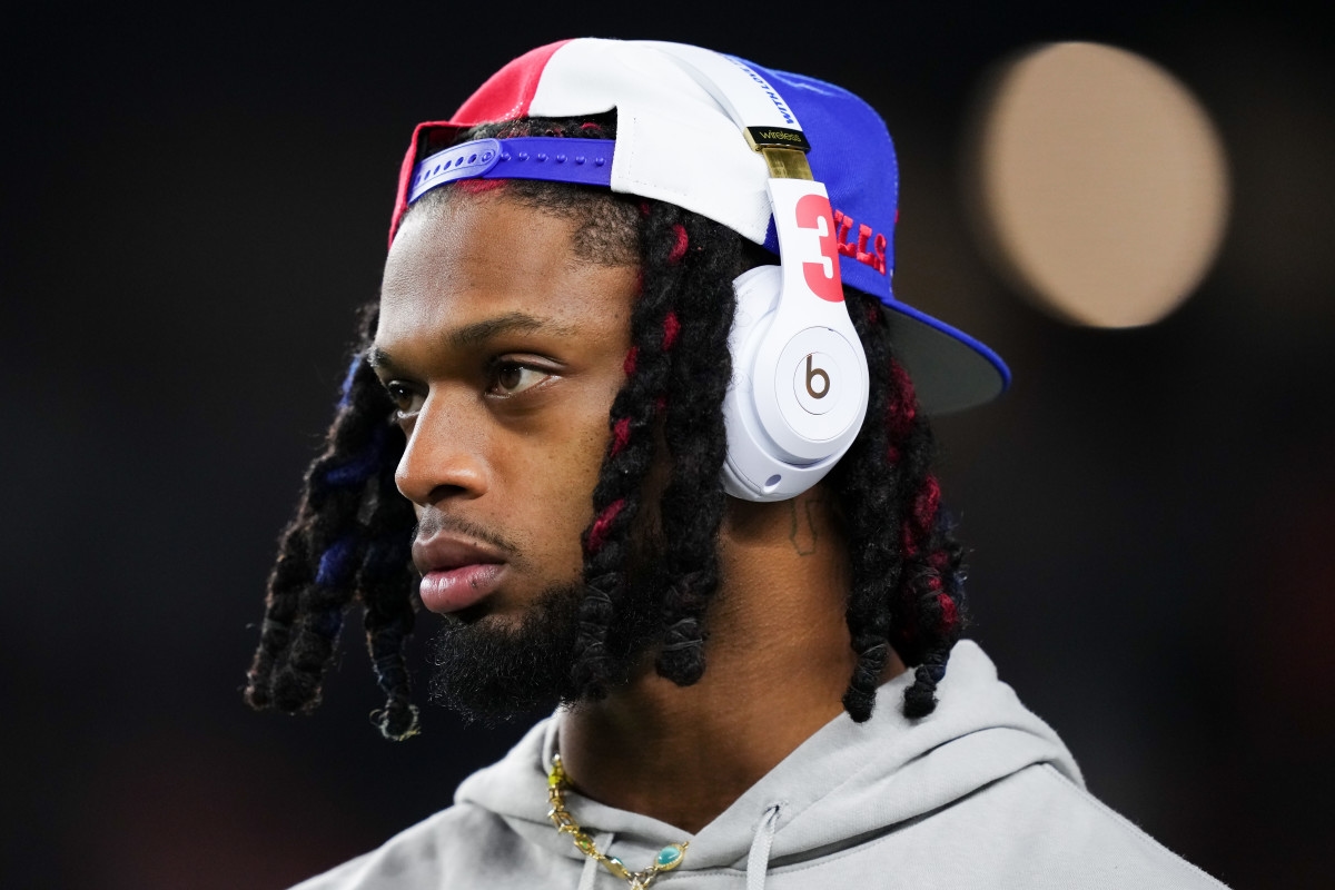 NFL Player Drops 60 Points In Damar Hamlin Charity Game