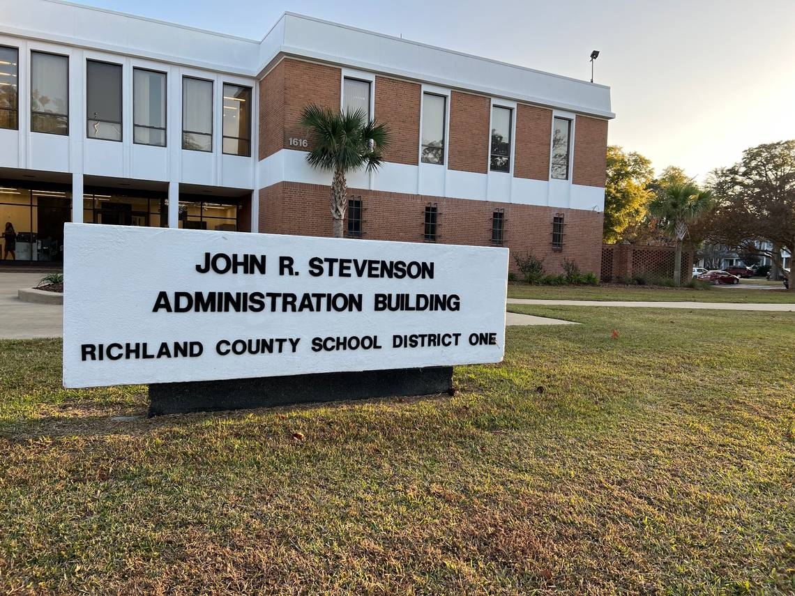 Richland 1 announces superintendent candidates. Here are the frontrunners