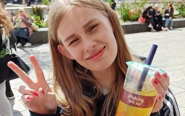 Schoolgirl who killed herself after terror charges ‘wanted to blow up synagogue'
