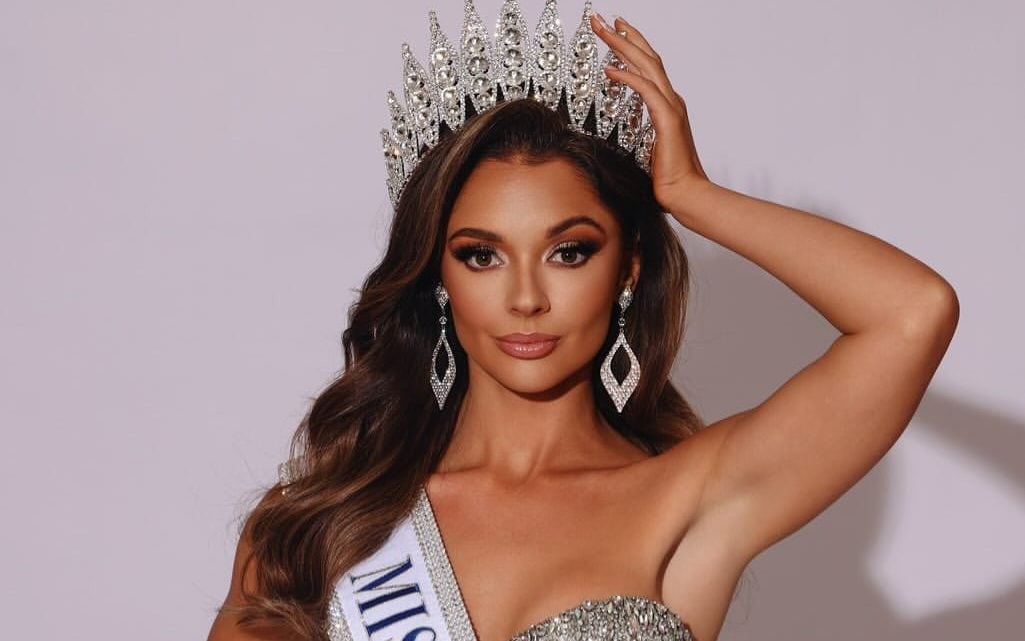 Miss USA accuses Republican congressman of revenge porn threat