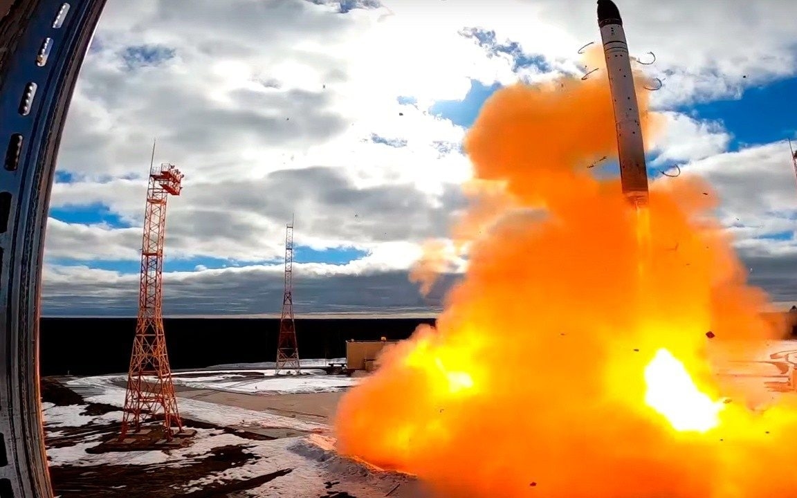 Russia issues warning to West as it pulls out of missile treaty