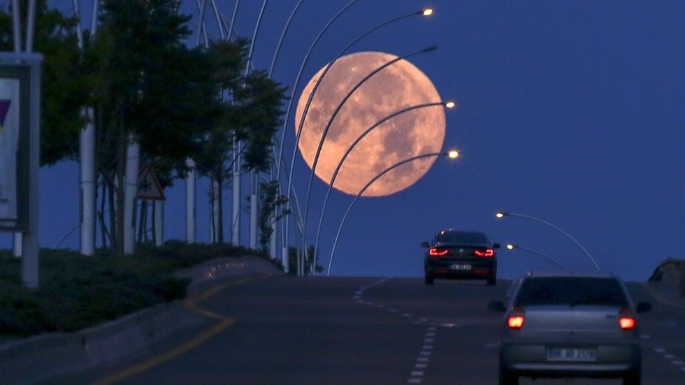 June 6-12, 2025 Sky Watch: Strawberry Moon, Planetary Conjunctions And The Milky Way On Display