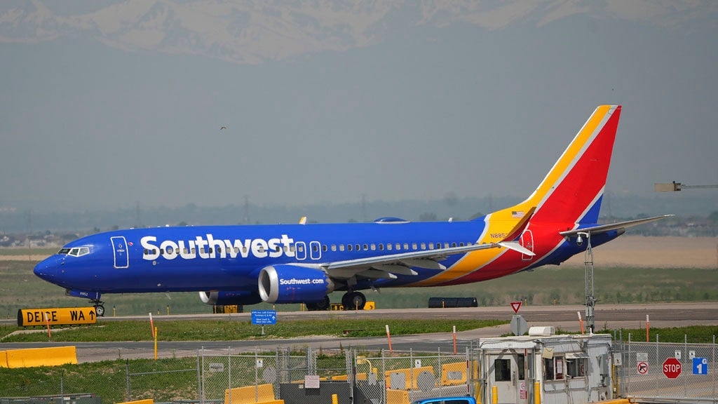 'Possible Lightning Strike' Hits Southwest Airlines Plane During Memorial Day Weekend Storms