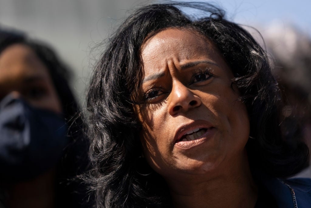 Rep. Nicole Collier refused GOP ‘permission slip' rule, was locked in the Texas chamber — and slept in her bonnet overnight to protest