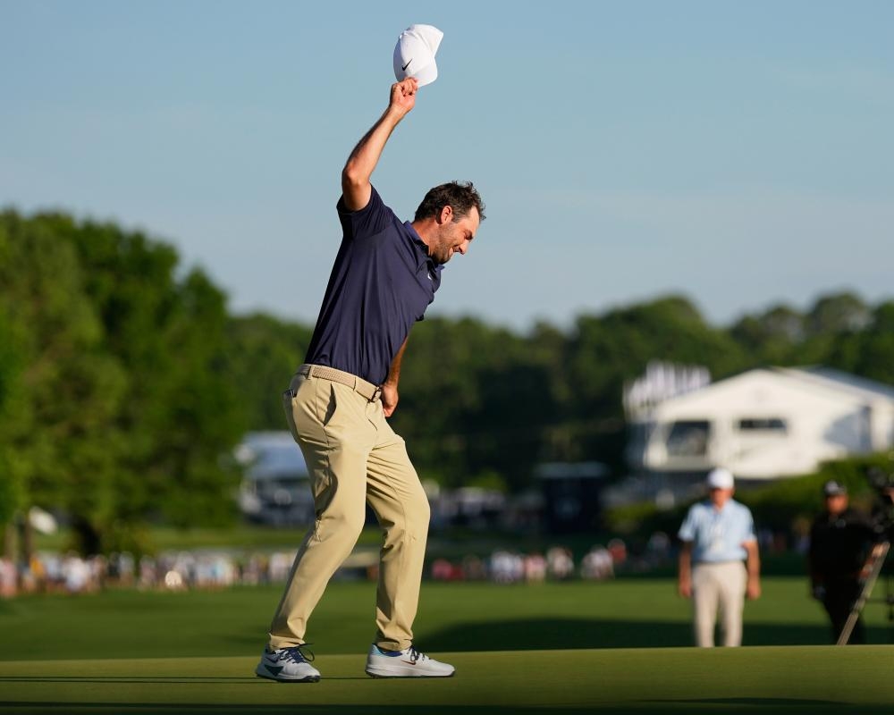 Scottie Scheffler runs away with US PGA title after challengers fade away