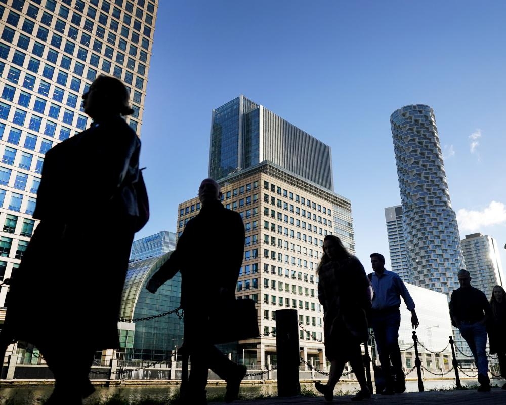UK unemployment rises to highest in nearly four years
