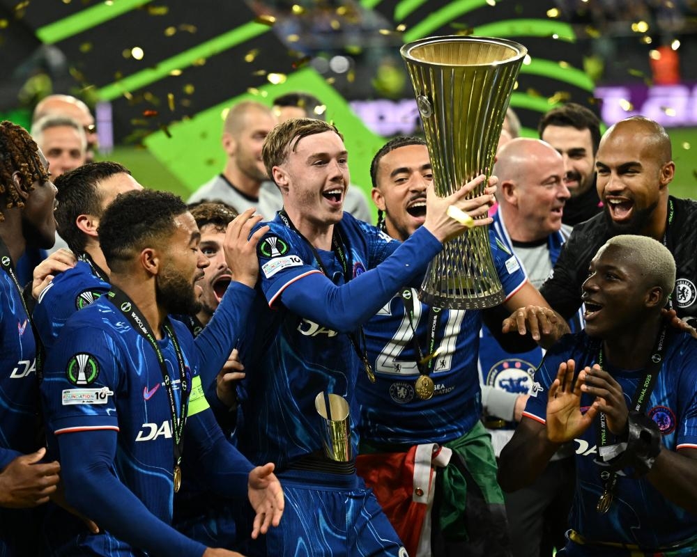 Chelsea and Cole Palmer storm back at Real Betis to win Conference League