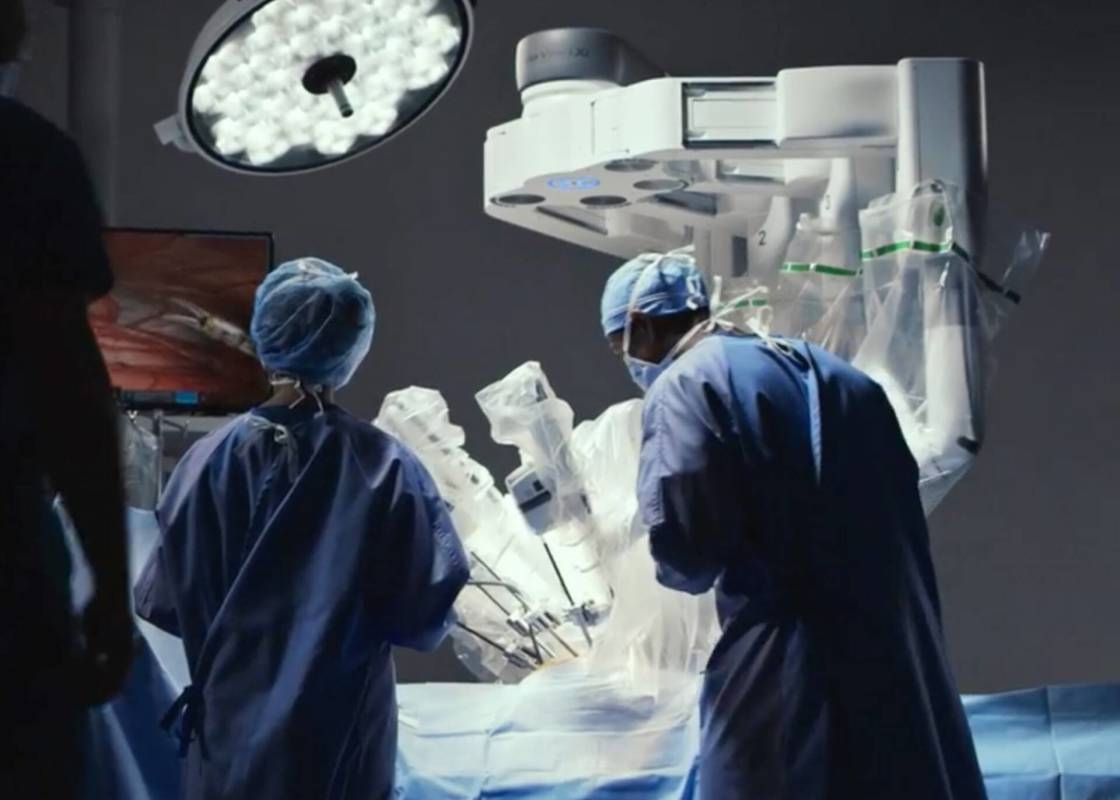 Intuitive Surgical analyst raises eyebrows with new stock price target