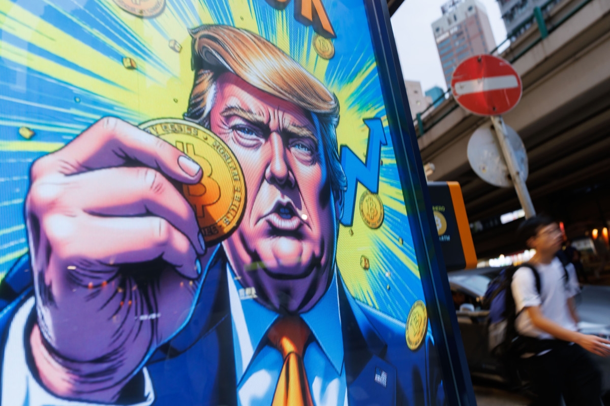 Trump offers final trade deadline to countries as markets stall