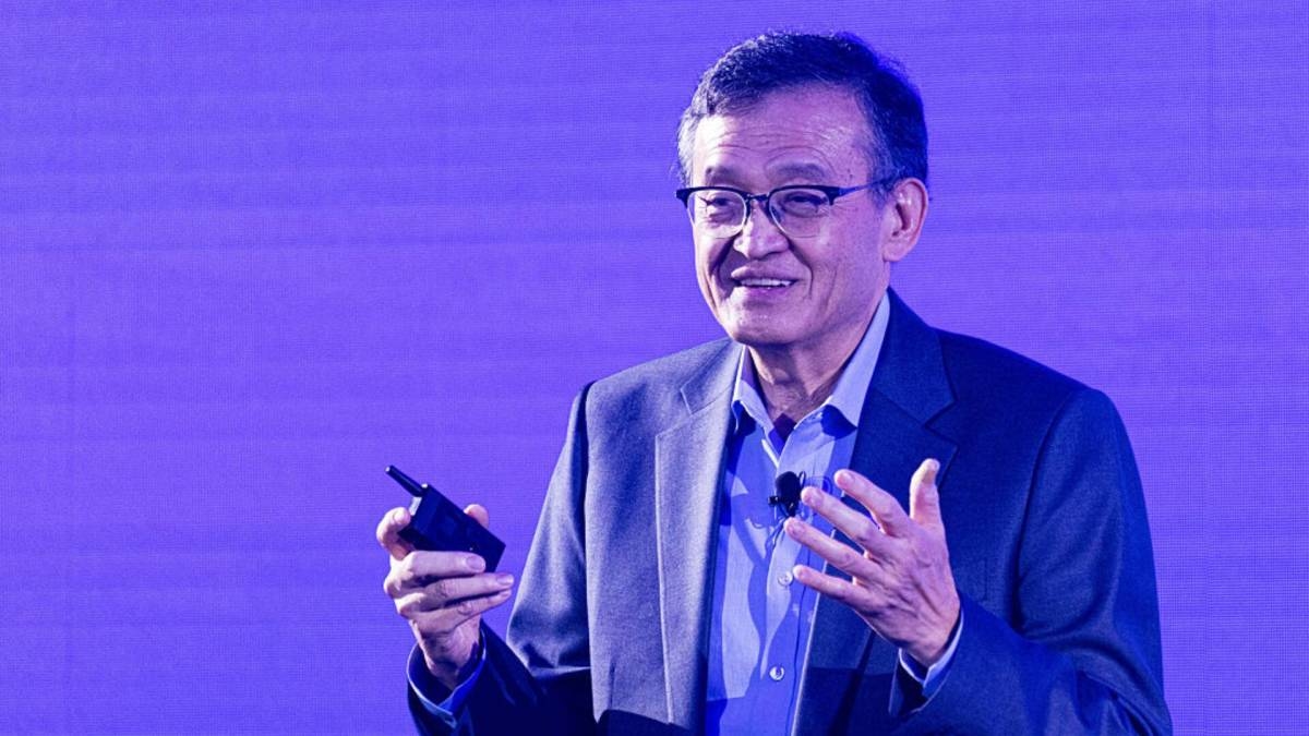 Intel CEO outlines 'hard but necessary decisions'; Trader Guilfoyle: CEO Tan 'Has a Chance'