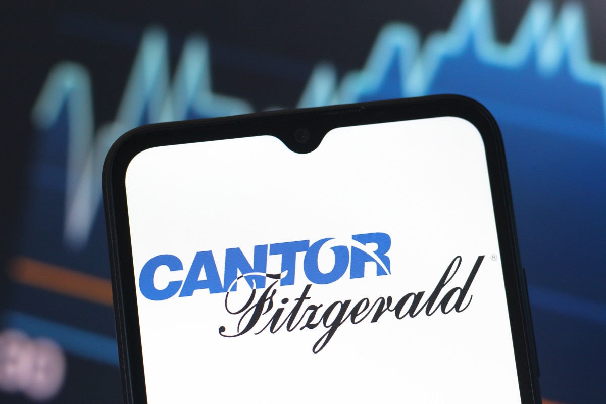 Analyst sets new shocking price target hot on tech stock