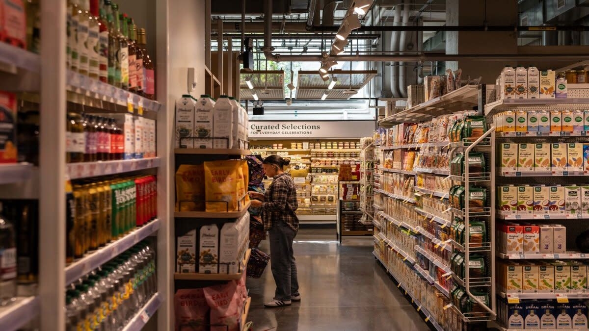Iconic U.S. grocery chain debuts first UK store after a decade