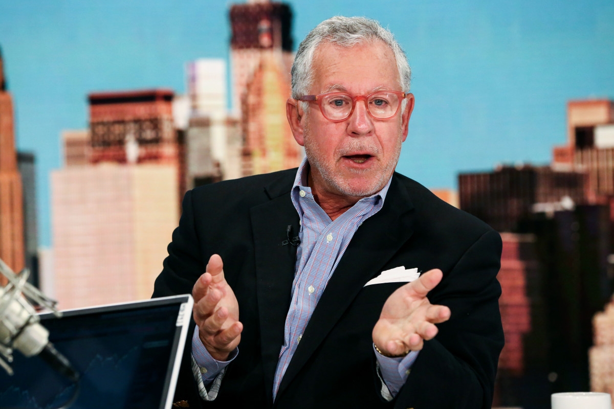 Veteran fund manager who predicted April rally updates S&P 500 forecast