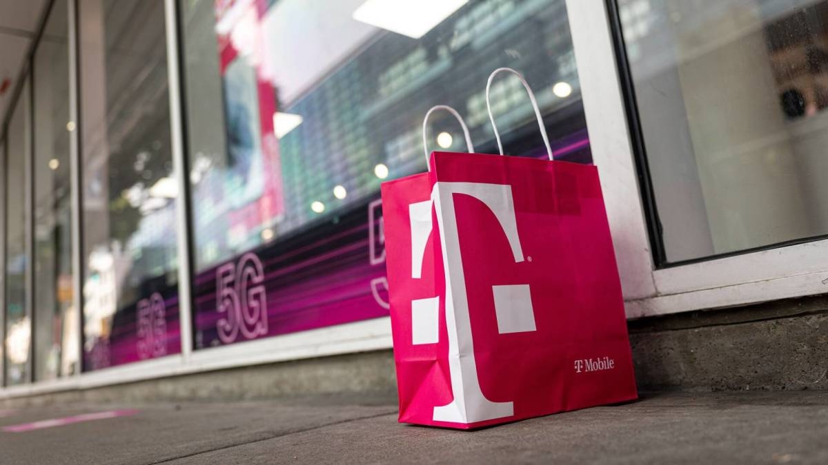 T-Mobile CEO has a harsh warning for customers