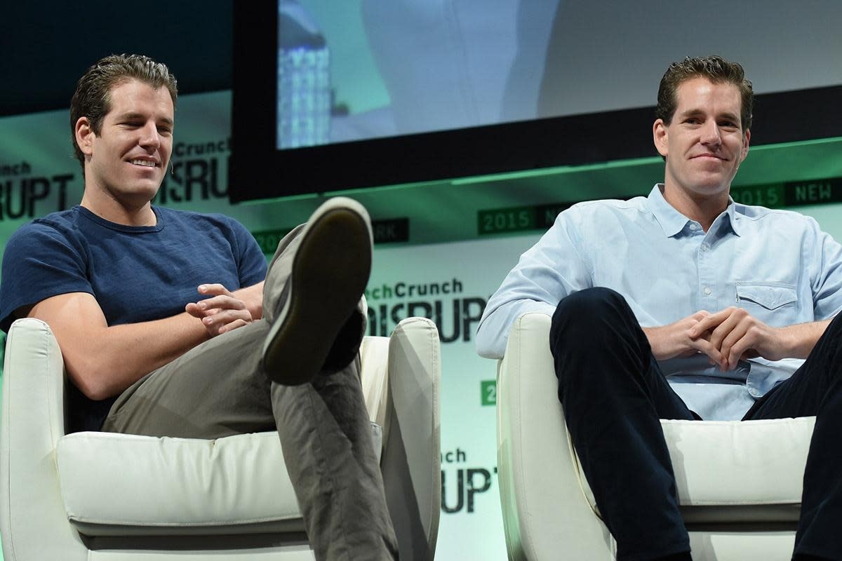 Winklevoss twins' Gemini sets Guinness World record with 1,000-drone Bitcoin show