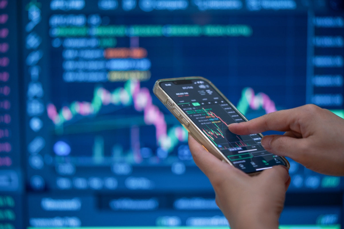 Analyst recommends top penny stocks to buy