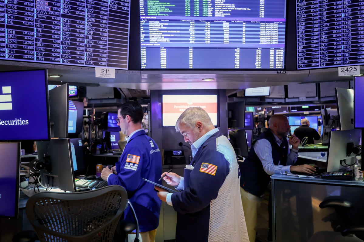 Stock Market Today: Morning Movers; Vanguard Warns On U.S. Growth; Intel Job Cuts