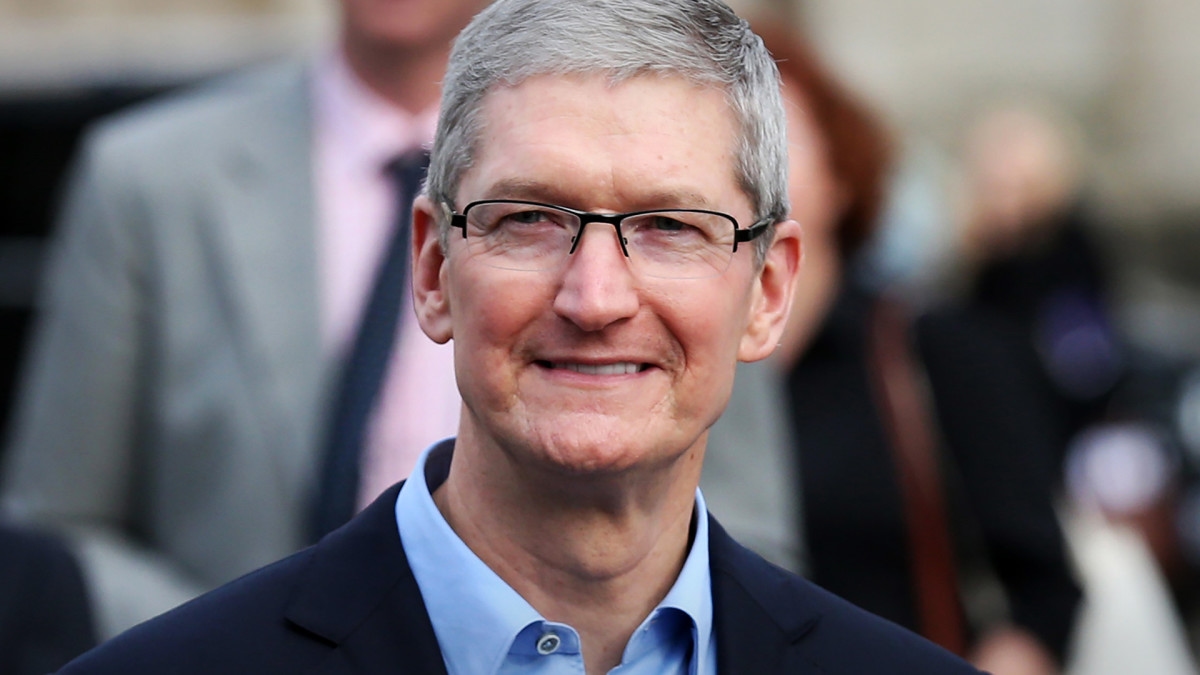 Veteran analyst drops 6-word verdict on Apple's $100 billion investment
