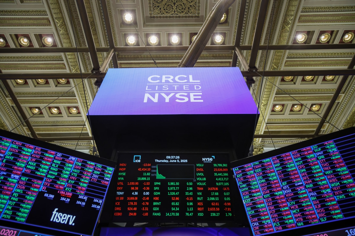 Superintelligent CEO warns of complication ahead for crypto regulation