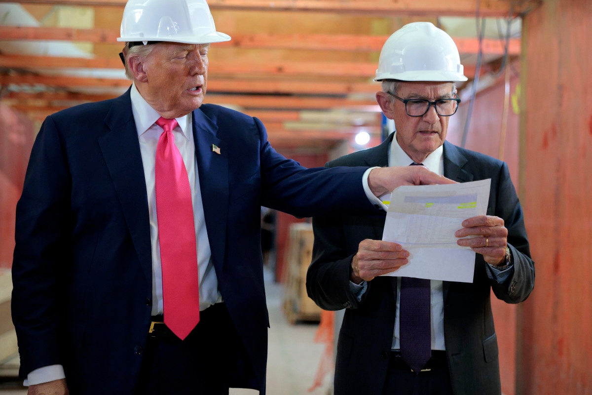 Fed faces rare revolt not seen in over three decades