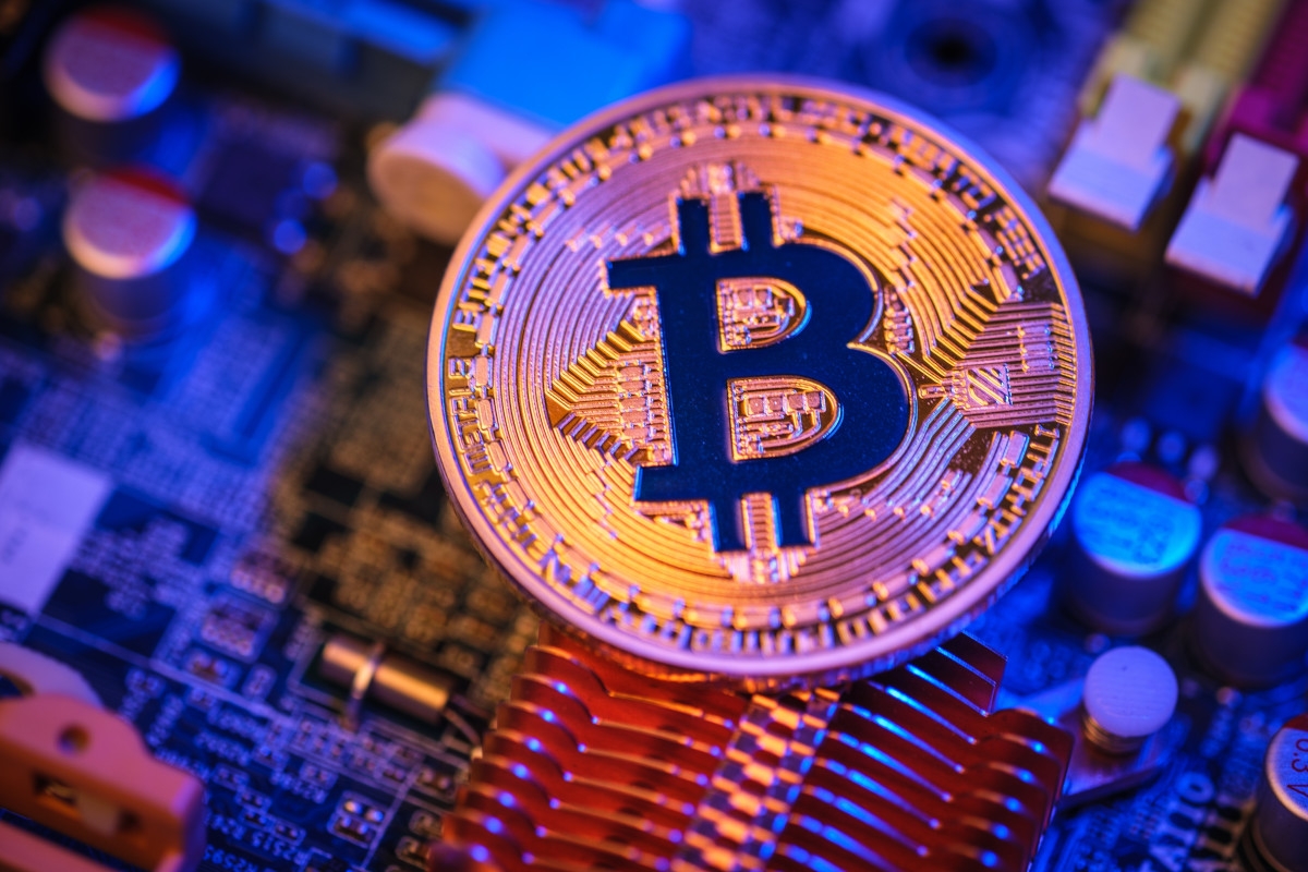 Fidelity buys $60M in Bitcoin, files first Solana ETF application with CBOE