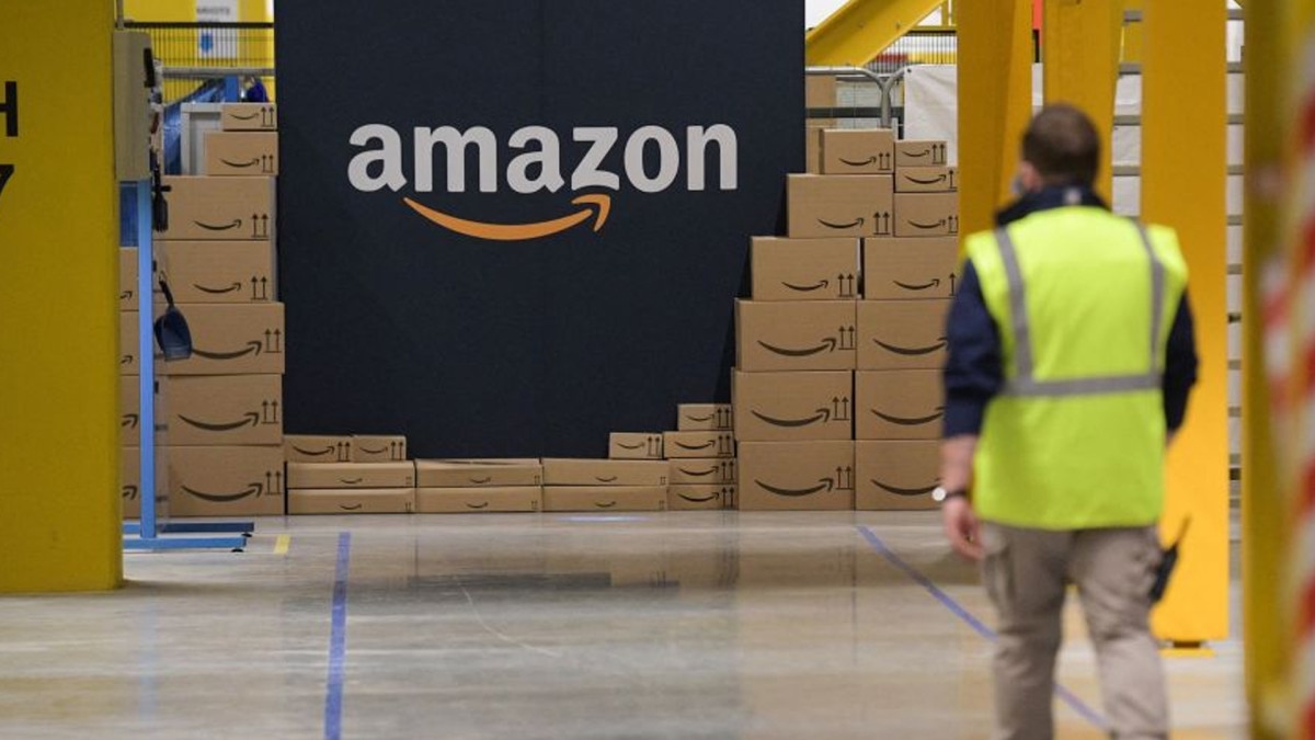 Amazon is selling a 'fast' $620 laptop for only $210 that buyers call 'one of the best'