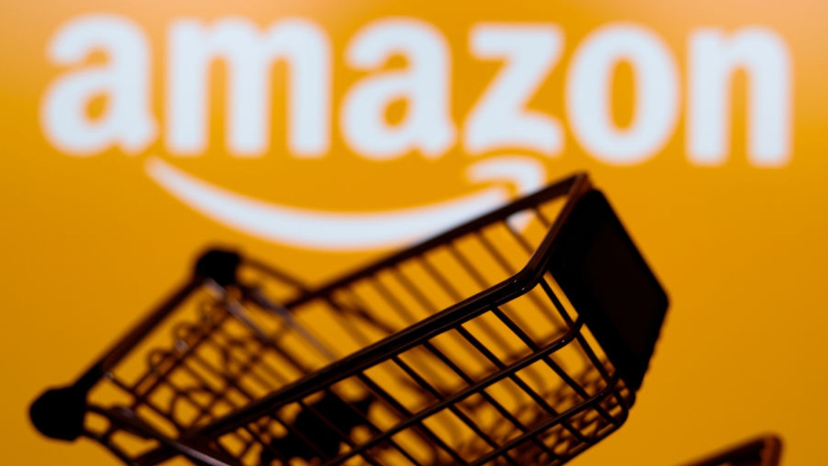 Amazon is selling a $250 portable charger for just $36, and shoppers call it 'an absolute game changer'