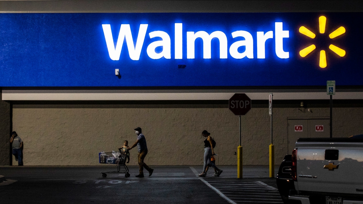 Walmart is selling a $22 stylus pen for $12, and shoppers call it a 'solid Apple Pencil alternative'