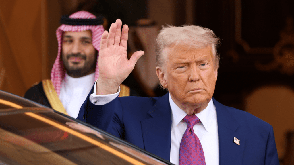 WHCA ‘Disturbed' Trump Excluded Wire Services From His Flight to Middle East
