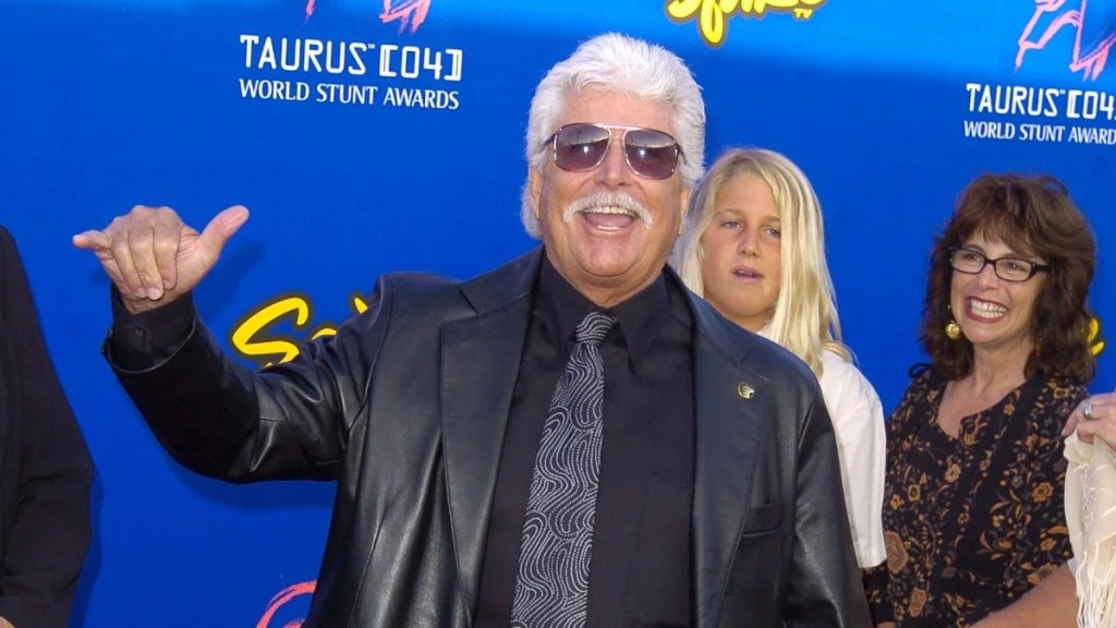 Ronnie Rondell Jr., Hollywood Stuntman Set Ablaze for Pink Floyd's ‘Wish You Were Here' Album Cover, Dies at 88